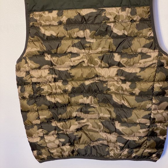 Hawke & Co Down Packable Mens Vest (NWT) - Picture 5 of 9